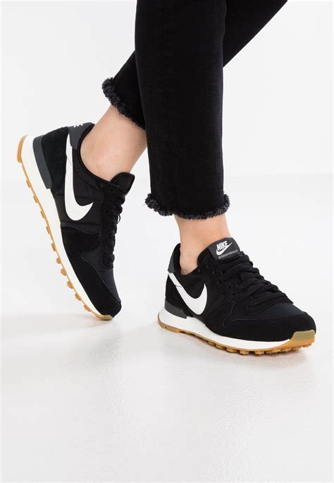 nike vrouwen schoenen zwart|witte sneakers voor dames.